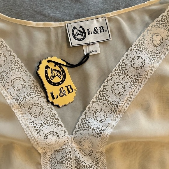 NWT L&B cream sheer blouse size L - Picture 3 of 4